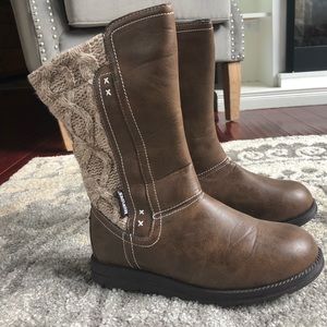 Muk Luk Boots NWT